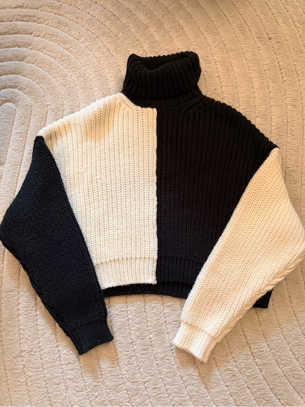 Zara Black & White Colorblock Turtleneck Oversized Knitted Sweater - Picture 1 of 4